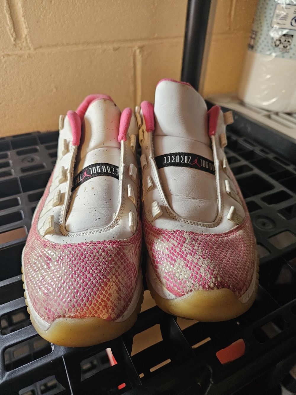 Jordan Girls White and Pink Snake-Print Sneakers